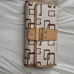 Guess wallet